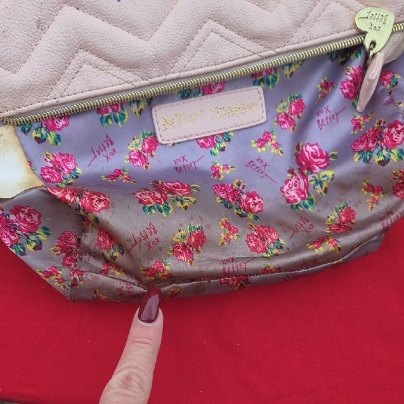 Betsey Johnson Light Pink Bow Crossbody Bag - Picture 15 of 16